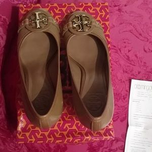 Tan Tory Burch Block heel